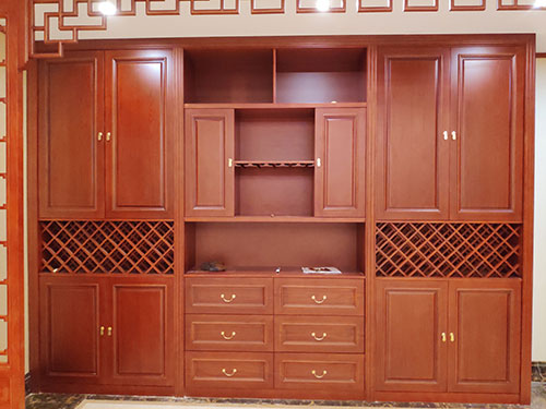 丹东中式家居装修之中式酒柜装修效果图